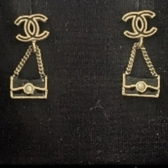 Chanel Black Enamel Bag Dangle Earrings with Pearl Accent Authentic Vintage - Picture 10 of 10